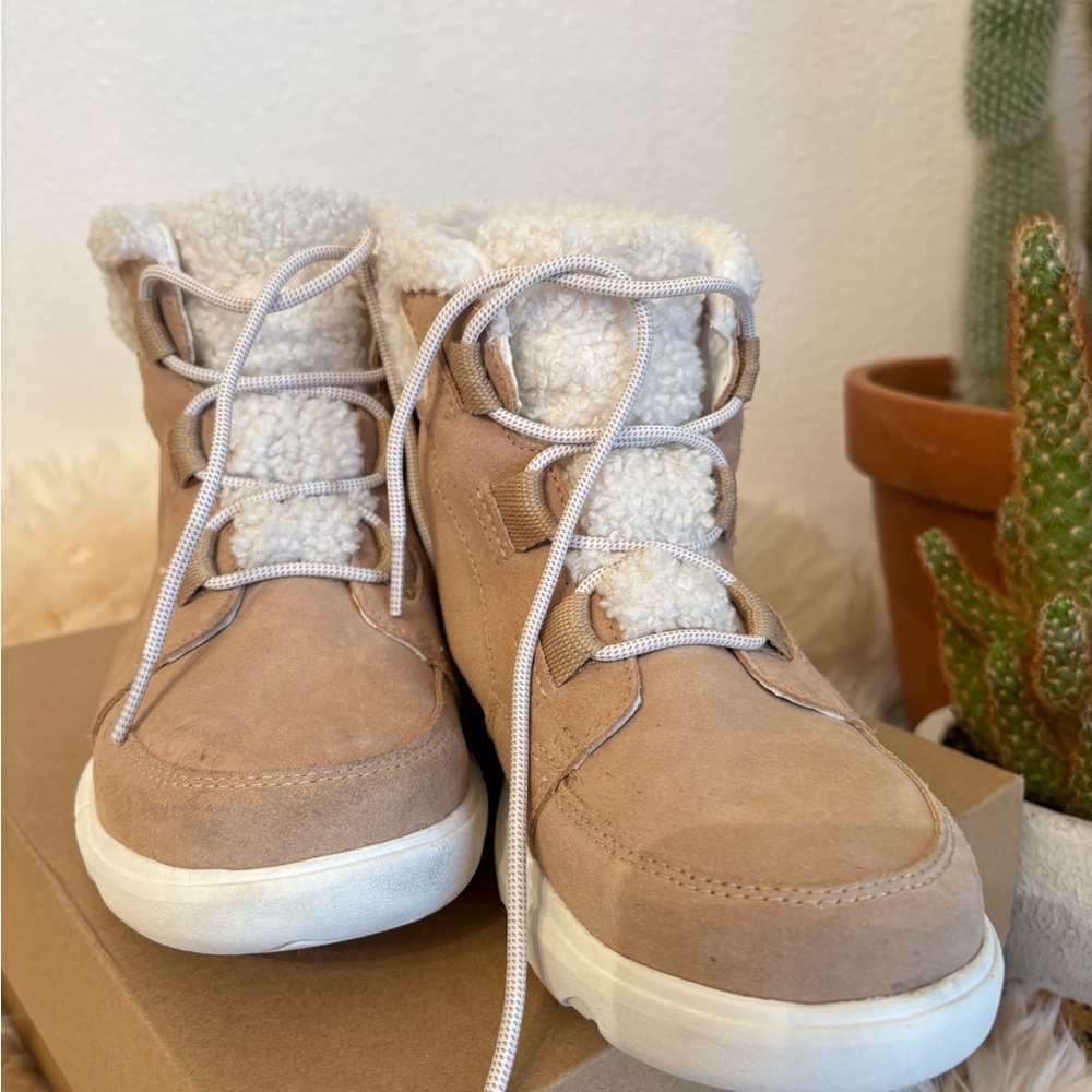 Sorrel Cozy Tan Suede Women's Boots